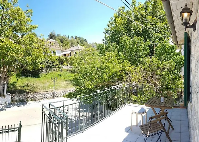 Karydia 4 Pers Appartement Lazaráta