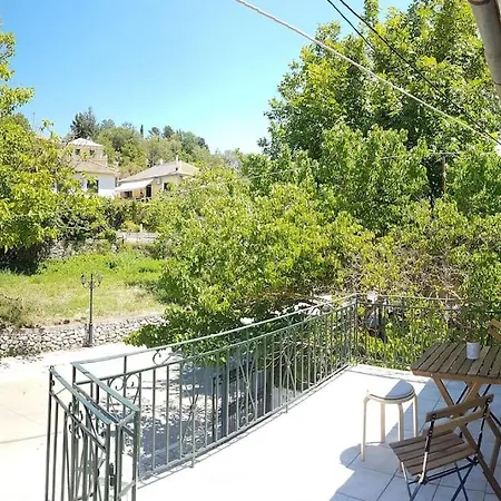 Karydia 4 Pers Apartment Lazarata