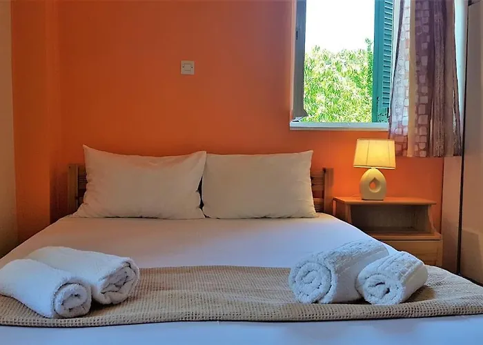 Karydia 4 Pers Lejlighed Lazaráta